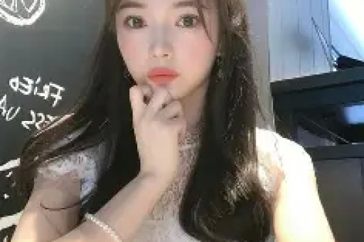 网红直播卖惨翻车虚假深情割韭菜这出戏演砸了！